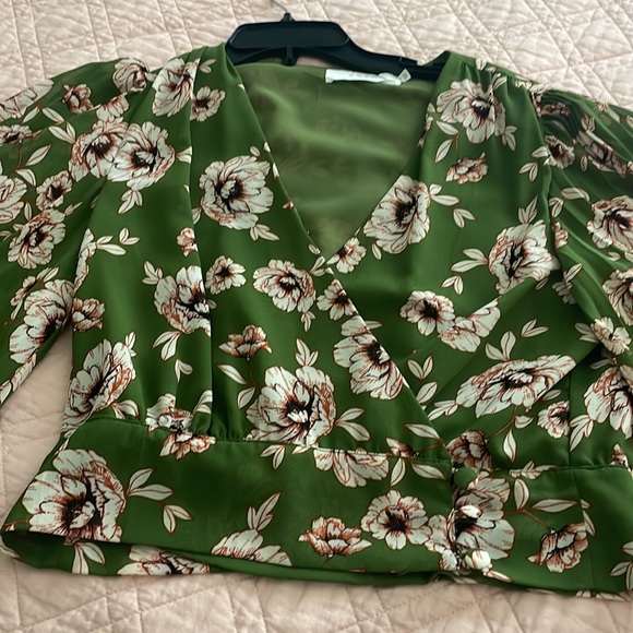 Astr top size M - Picture 2 of 10